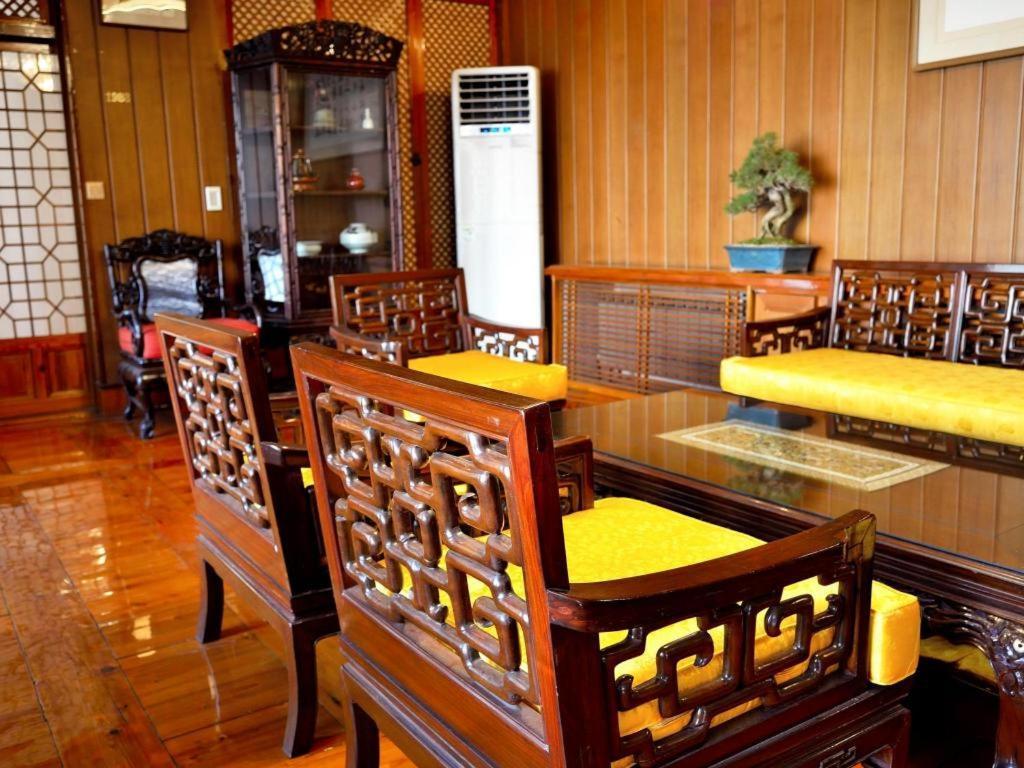 Bonum 1957 Hanok And Boutique Seoul Exterior photo