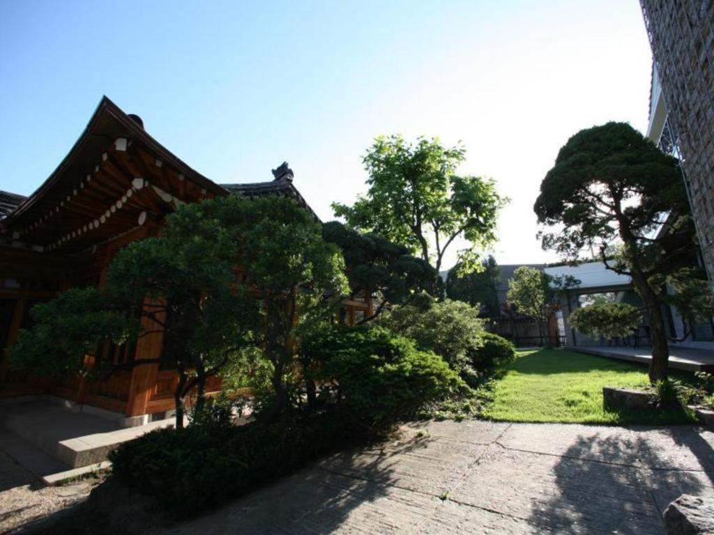 Bonum 1957 Hanok And Boutique Seoul Exterior photo