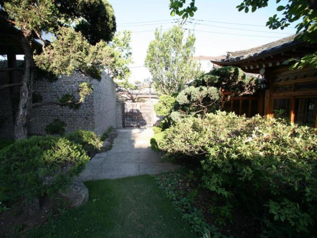 Bonum 1957 Hanok And Boutique Seoul Exterior photo