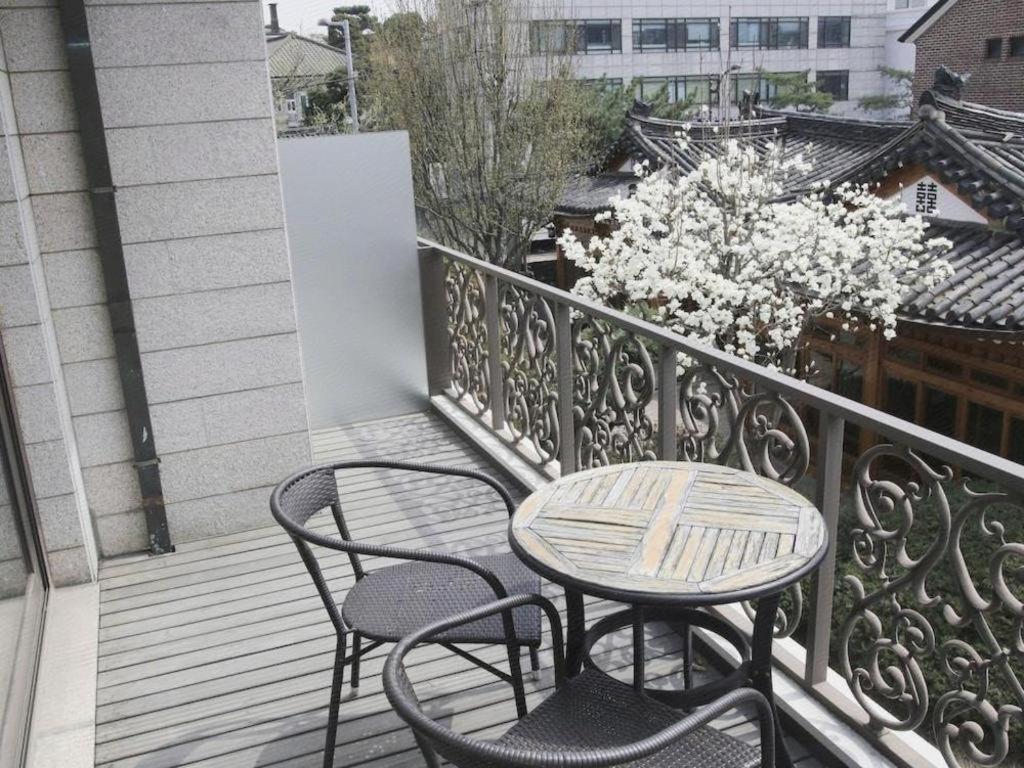 Bonum 1957 Hanok And Boutique Seoul Exterior photo
